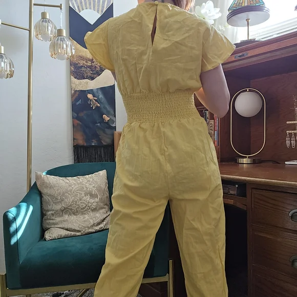 Women's Floral Embroidered Jumpsuit | Casual, Short Sleeves, Pockets! ✨️ - Picture 6 of 10